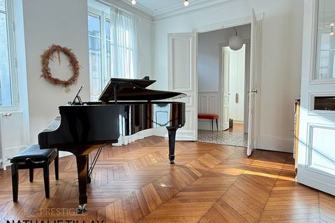 Villa a Orleans, Loiret, Orleans - € 899.000 | Ref: 340939489533 - foto 2