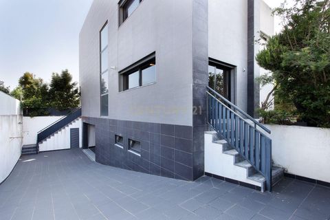 Villa a Odivelas, Lisbon, Odivelas - € 850.000 | Ref: 1747-02164 - foto 4