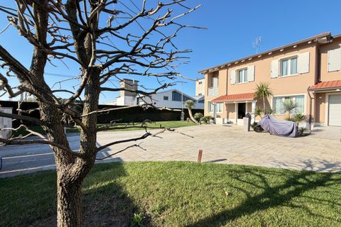 Villa a Cesena, Forli-Cesena, Cesena - € 445.000 | Ref: 665 - foto 5