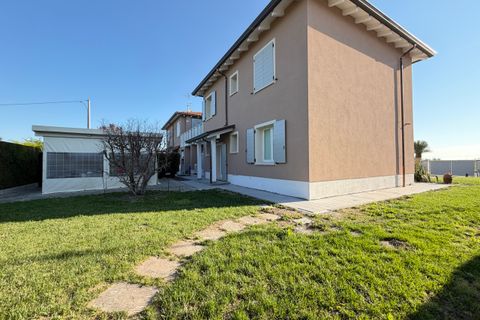 Villa a Cesena, Forli-Cesena, Cesena - € 445.000 | Ref: 665 - foto 10