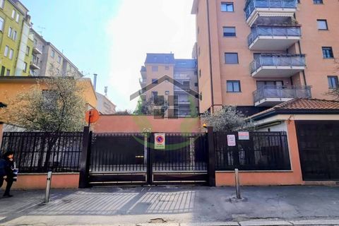 Parkeringsplads i Milan, Milan, Milan - € 38.000 | Ref: 1823 - foto 2