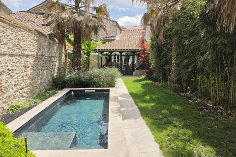 Villa a Agen, Lot-et-Garonne, Agen - € 850.000 | Ref: BVI85444 - foto 15