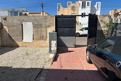 Bungalou a Torrevieja, Alicante, Torrevieja - € 114.900 | Ref: B273/3390 - foto 3