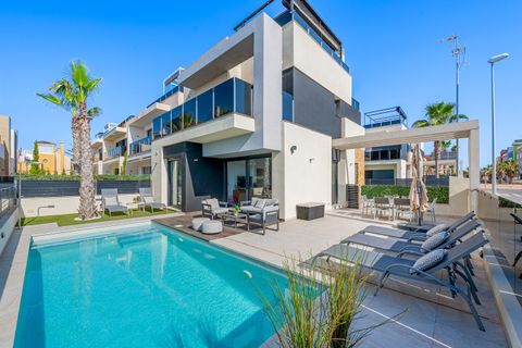 Villa i Cabo Roig, Alicante, Cabo Roig - € 599.000 | Ref: R-71077 - foto 1