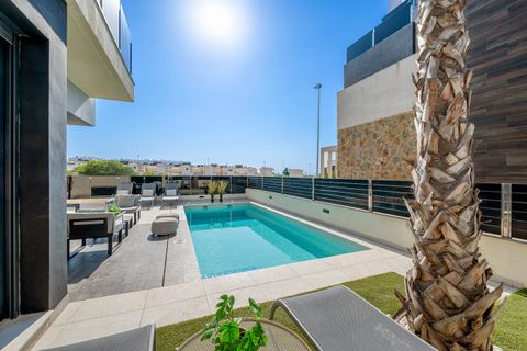 Villa i Cabo Roig, Alicante, Cabo Roig - € 599.000 | Ref: R-71077 - foto 38