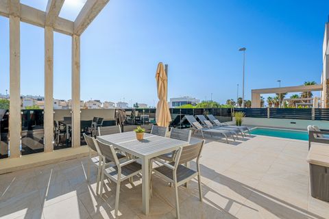 Villa i Cabo Roig, Alicante, Cabo Roig - € 599.000 | Ref: R-71077 - foto 41