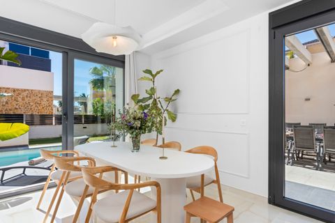 Villa i Cabo Roig, Alicante, Cabo Roig - € 719.000 | Ref: R-58423 - foto 17