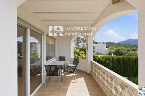 Villa a Roses, Gerona, Roses - € 359.000 | Ref: 3804 - foto 9