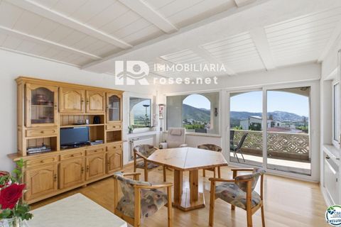 Villa a Roses, Gerona, Roses - € 359.000 | Ref: 3804 - foto 14