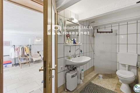 Villa a Roses, Gerona, Roses - € 359.000 | Ref: 3804 - foto 28