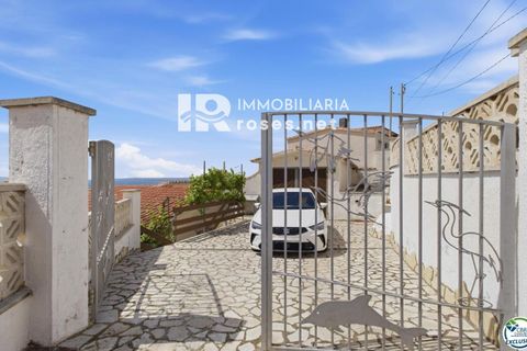 Villa a Roses, Gerona, Roses - € 359.000 | Ref: 3804 - foto 29
