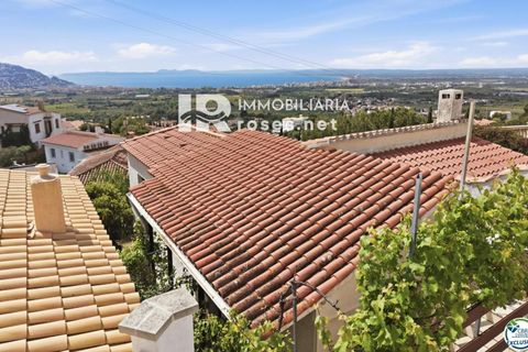 Villa a Roses, Gerona, Roses - € 359.000 | Ref: 3804 - foto 36