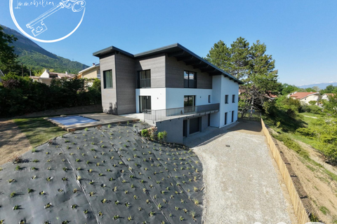 Villa i Claix, Isere, Claix - € 1.090.000 | Ref: 82966 - foto 1