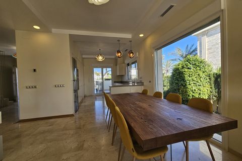 Villa a La Zenia, Alicante, La Zenia - € 1.500.000 | Ref: MLSC8149380 - foto 10