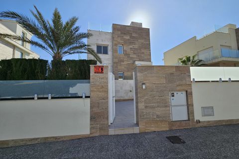 Villa a La Zenia, Alicante, La Zenia - € 1.500.000 | Ref: MLSC8149380 - foto 34