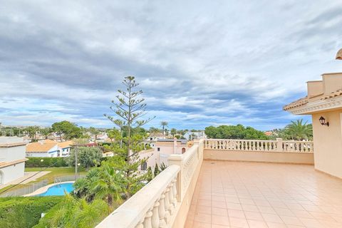 Villa a Cabo Roig, Alicante, Cabo Roig - € 1.700.000 | Ref: MLSC5283863 - foto 37