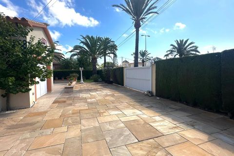 Villa Cabo Roigssa, Alicante, Cabo Roig - € 850 000 | Viite: MLSC5763426 - valokuva 20