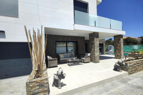 Villa i Cabo Roig, Alicante, Cabo Roig - € 1 559 900 | Ref: MLSC5943236 - foto 5