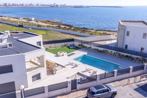 Villa i Torrevieja, Alicante, Torrevieja - € 1.490.000 | Ref: MLSC7592154 - foto 3