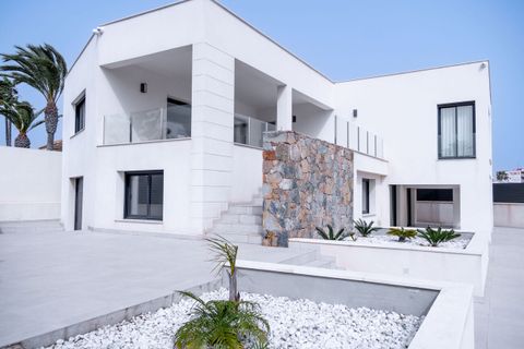 Villa i Torrevieja, Alicante, Torrevieja - € 1.490.000 | Ref: MLSC7592154 - foto 31