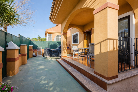 Villa i Torrevieja, Alicante, Torrevieja - € 239.000 | Ref: MLSC9171750 - foto 3