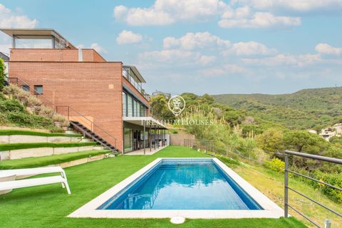 Villa a Alella, Barcelona, Alella - € 1.250.000 | Ref: PH103807/3699 - foto 1