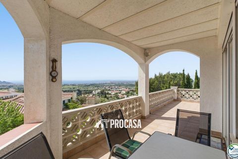 Villa a Roses, Gerona, Roses - € 359.000 | Ref: 4272 - foto 9