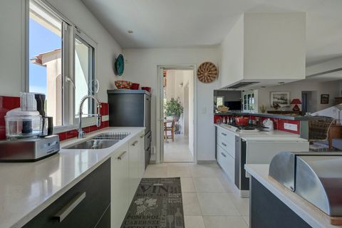 Villa i Trets, Bouches-du-Rhone, Trets - € 1.190.000 | Ref: HH-16173217 - foto 19