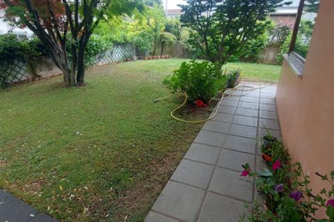 Villa a Castelfranco Veneto, Treviso, Castelfranco Veneto - € 400.000 | Ref: CV26022 - foto 4