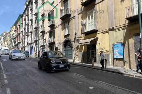 Erhvervsejendom i Naples, Naples, Naples - € 200.000 | Ref: via S.rosa - foto 1
