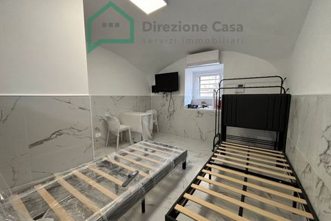 Erhvervsejendom i Naples, Naples, Naples - € 200.000 | Ref: via S.rosa - foto 19