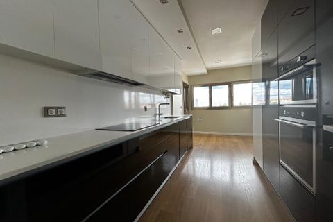 Apartament a Tomar, Santarem, Tomar - € 1.250/mes | Ref: A252026 - foto 4