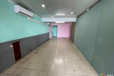 L'establiment comercial a Saint-Benoit, La Reunion, Saint-Benoit - € 19.200/mes | Ref: 2018-315 - foto 9
