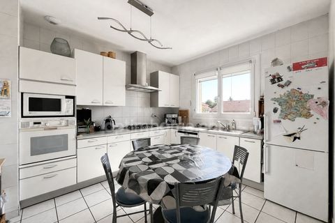 Villa a Genas, Rhone, Genas - € 520.000 | Ref: 830038294370 - foto 10