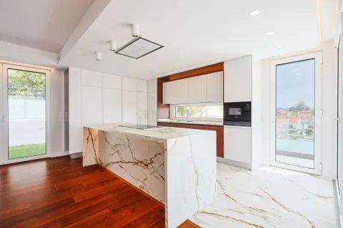 Villa i Almada, Setubal, Almada - € 1.450.000 | Ref: C0431-00812 - foto 11