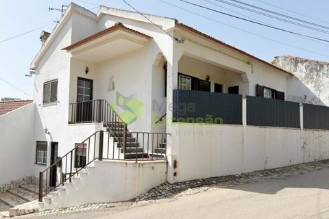 Villa i Alenquer, Lisbon, Alenquer - € 293.000 | Ref: 2234 - foto 1