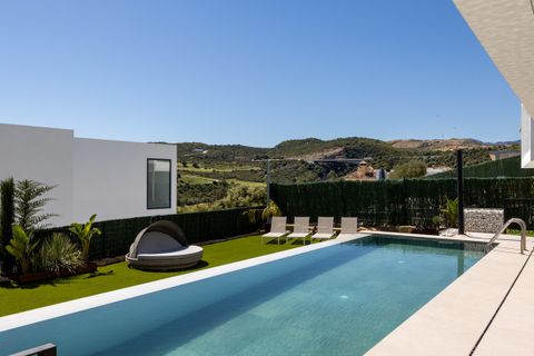 Villa i Estepona, Malaga, Estepona - € 1.295.000 | Ref: R5379322 - foto 2