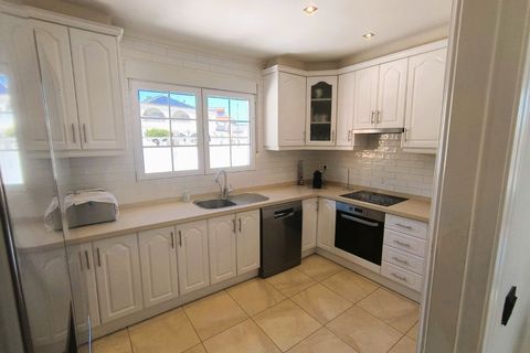 Villa i La Marina, Alicante, La Marina - € 524.900 | Ref: EB486 - foto 9