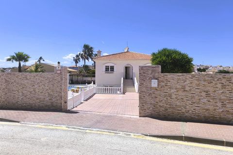 Villa i La Marina, Alicante, La Marina - € 524.900 | Ref: EB486 - foto 34