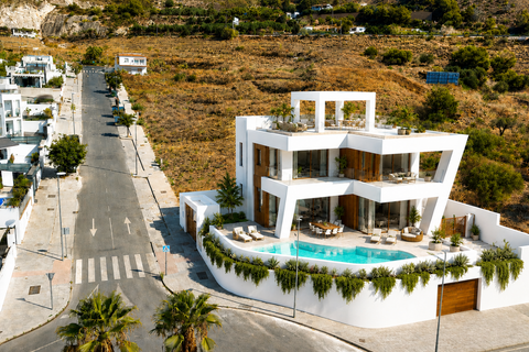 Villa i Nerja, Malaga, Nerja - € 1.015.000 | Ref: DH30231 - foto 1