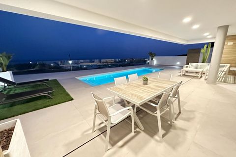 Villa i Torrox Costa, Malaga, Torrox Costa - € 1.350.000 | Ref: MLH996 - foto 19