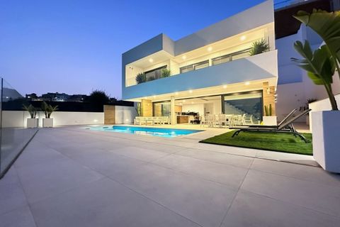 Villa i Torrox Costa, Malaga, Torrox Costa - € 1.350.000 | Ref: MLH996 - foto 20