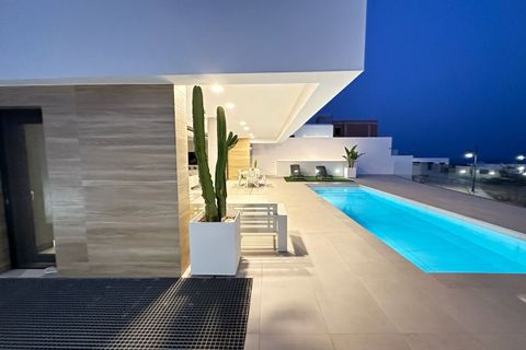 Villa i Torrox Costa, Malaga, Torrox Costa - € 1.350.000 | Ref: MLH996 - foto 21