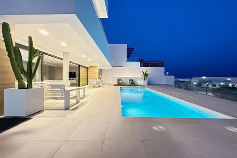 Villa i Torrox Costa, Malaga, Torrox Costa - € 1.350.000 | Ref: MLH996 - foto 22