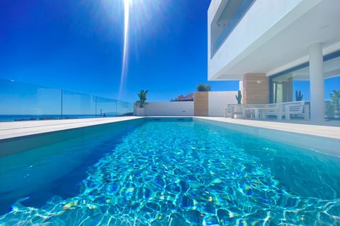 Villa i Torrox Costa, Malaga, Torrox Costa - € 1.350.000 | Ref: MLH996 - foto 29