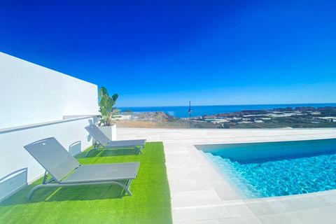 Villa i Torrox Costa, Malaga, Torrox Costa - € 1.350.000 | Ref: MLH996 - foto 47