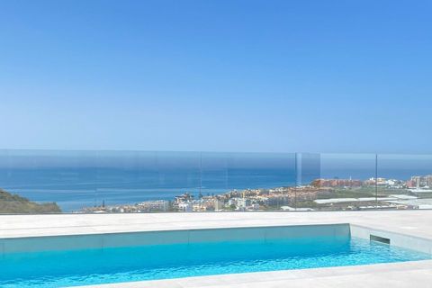 Villa i Torrox Costa, Malaga, Torrox Costa - € 1.350.000 | Ref: MLH996 - foto 48