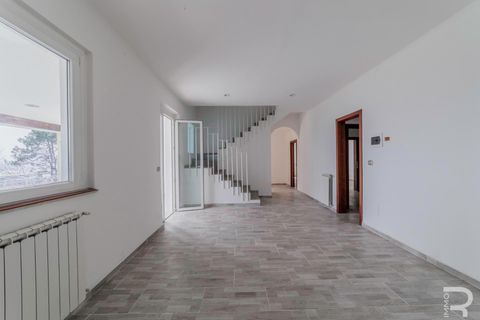 Villa a Massarosa, Lucca, Massarosa - € 790.000 | Ref: R07081MAVI - foto 12