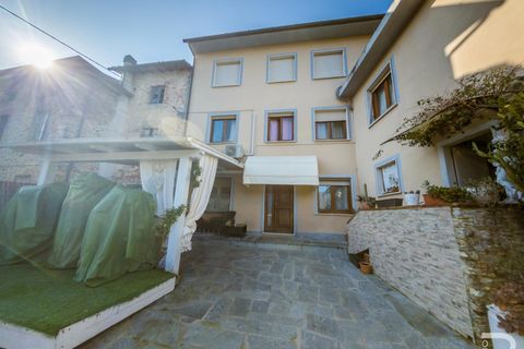 Rækkehus i Camaiore, Lucca, Camaiore - € 200.000 | Ref: R07068CARH - foto 1