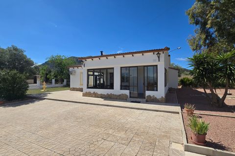Landejendom i Sax, Alicante, Sax - € 299.950 | Ref: Camara twin - foto 1